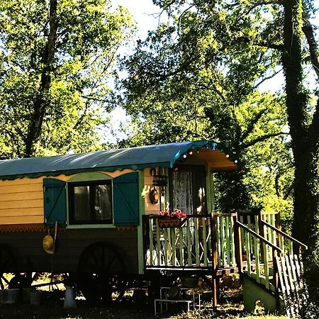 "La Brindille" Roulotte Tzigane De Charme Hebergement Insolite Saint-Paul-en-Foret Екстер'єр фото